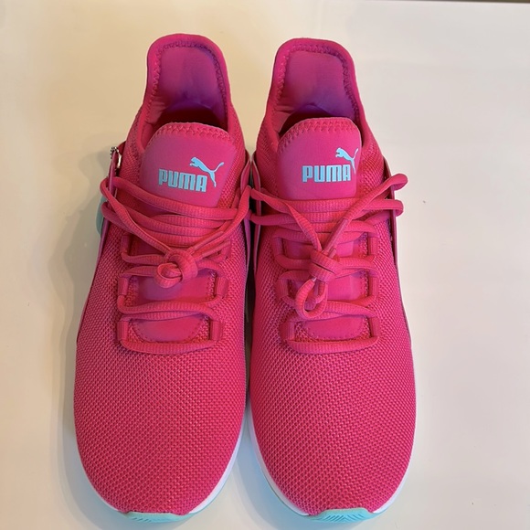 puma memory foam sneakers